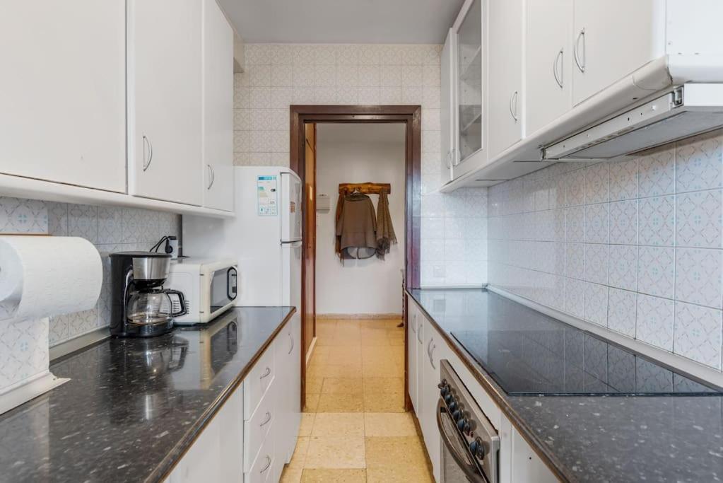 With Free Parking And Pool Appartement Marbellac