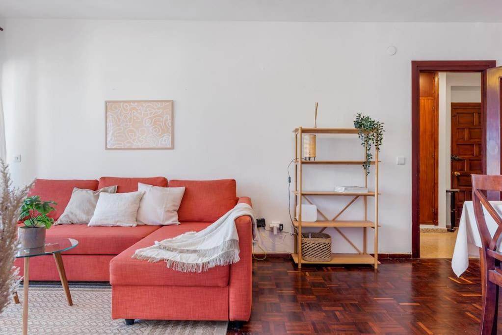 Appartement With Free Parking And Pool
